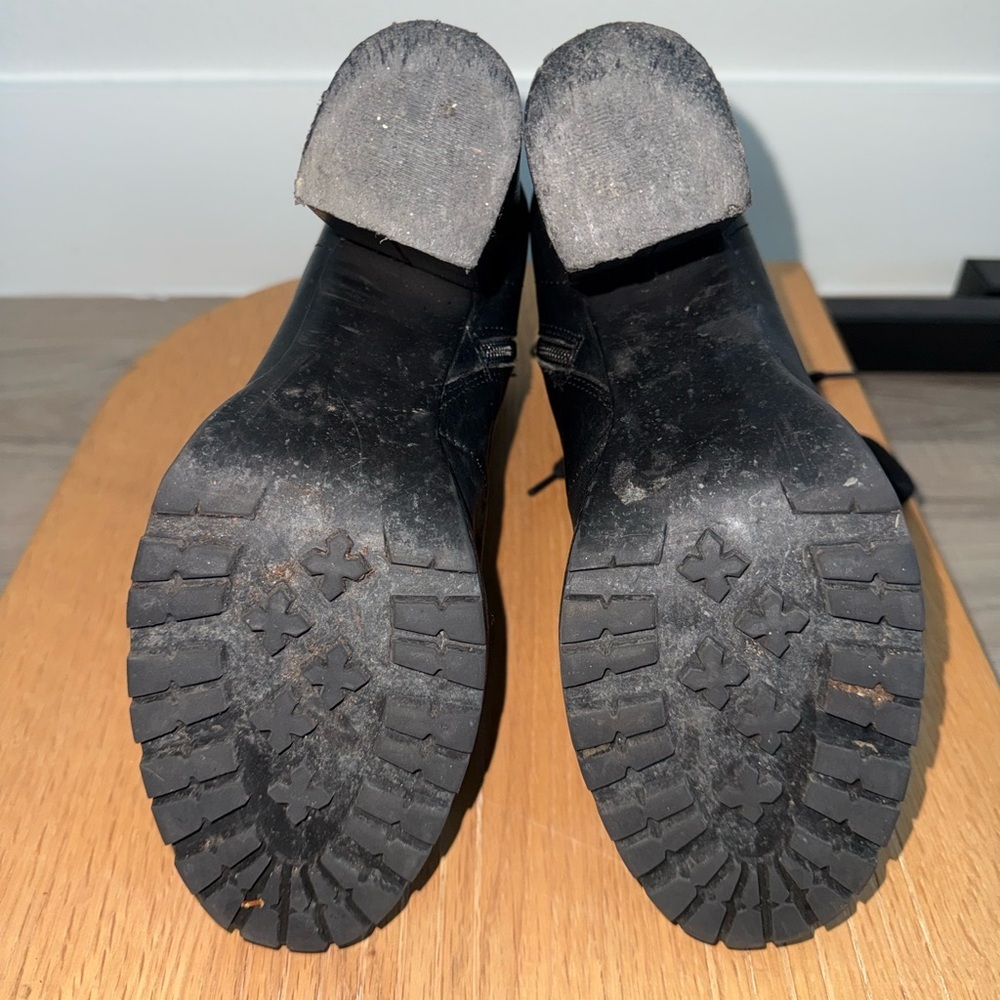 Steve Madden Black Lace-Up Platform Boots - Picture 4 of 5